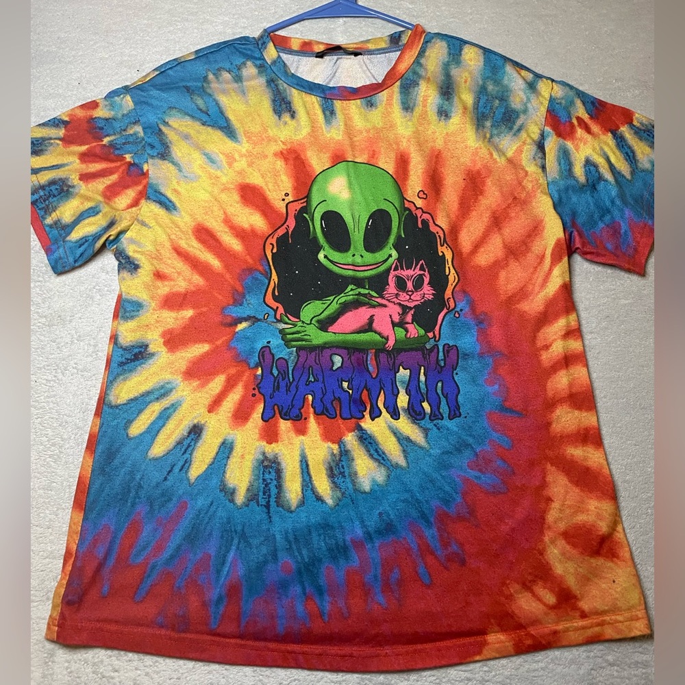 Trippy Shein women’s size M alien cat warmth shirt